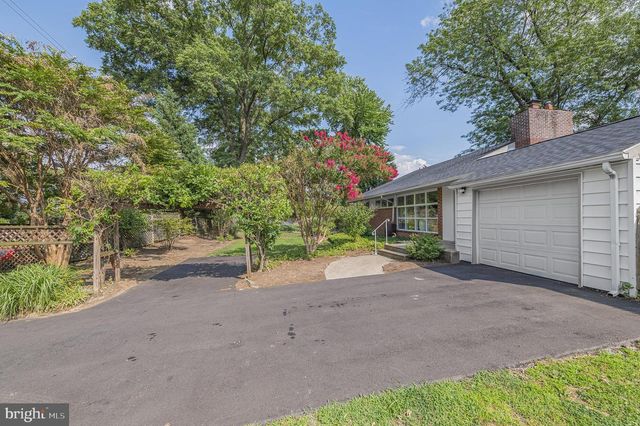 706 MOREDON RD, Jenkintown, PA 19046