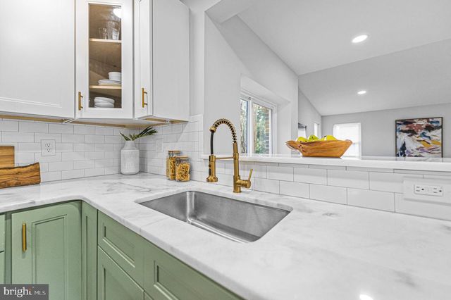 706 MOREDON RD, Jenkintown, PA 19046
