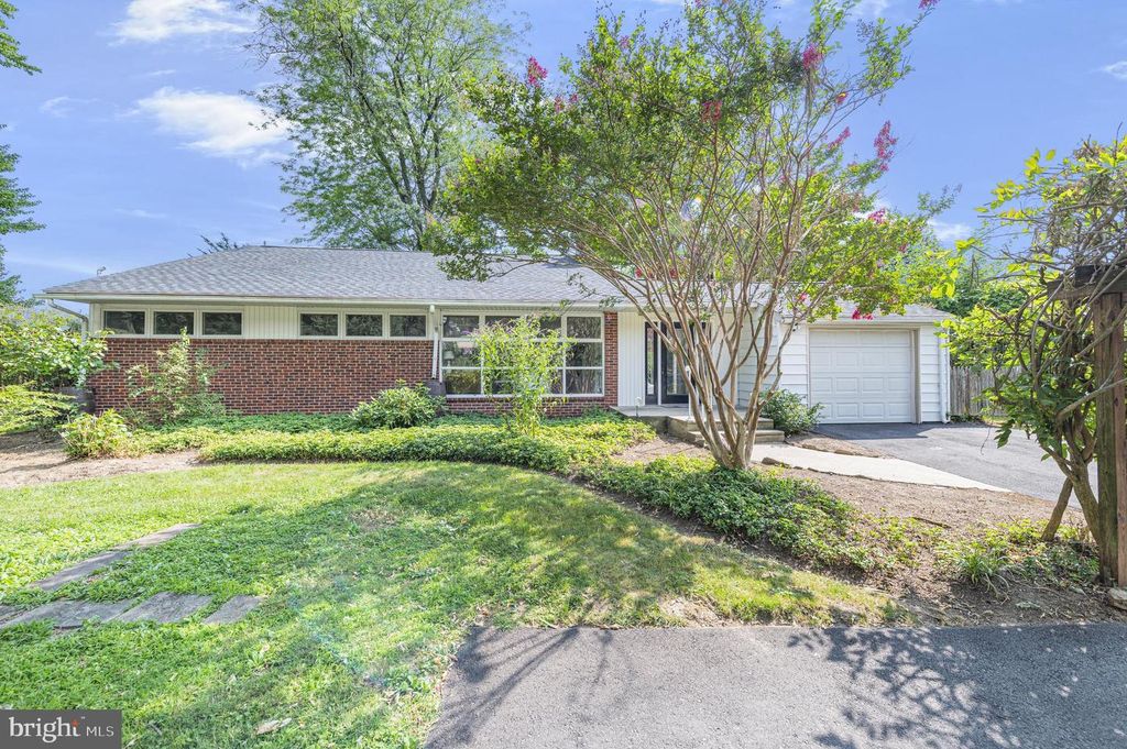 706 MOREDON RD, Jenkintown, PA 19046