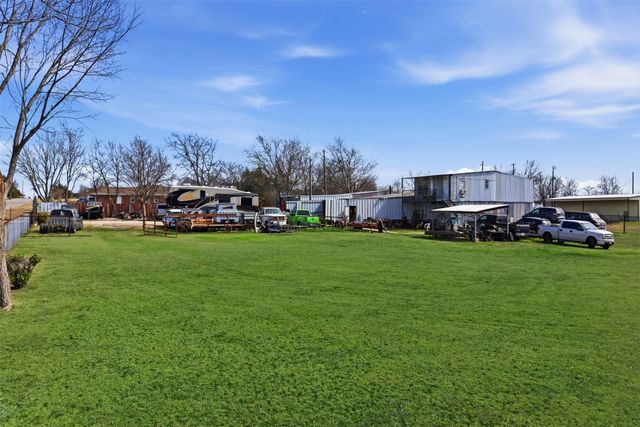 6338 N Bob White Way, Sanger, TX 76266