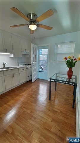 100 1E Clinton Place, Hackensack, NJ 07601