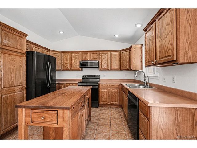 5108 Aramis Ct, Pueblo, CO 81005