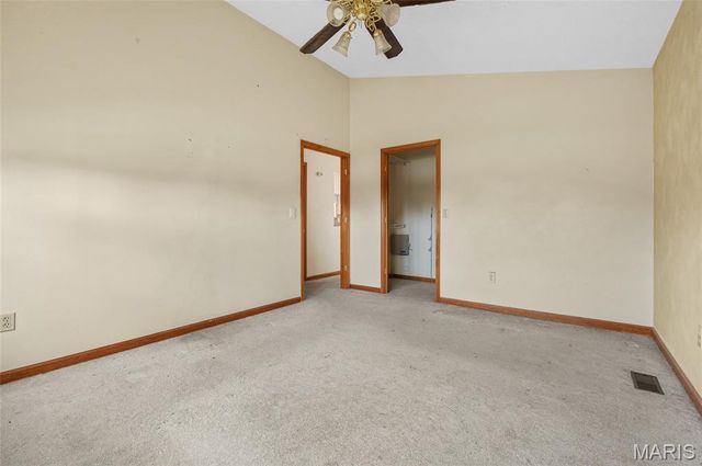 2718 Bryden, Alton, IL 62002