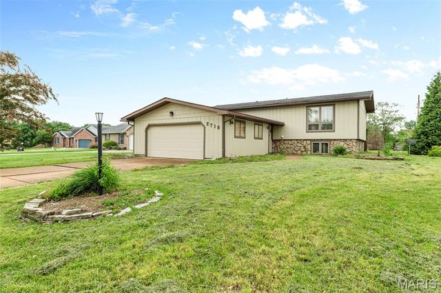 2718 Bryden, Alton, IL 62002