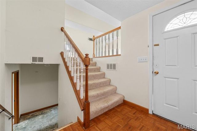2718 Bryden, Alton, IL 62002