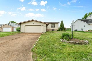 2718 Bryden, Alton, IL 62002