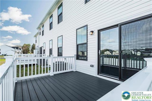 1022 Watson Court, Upper Macungie Twp, PA 18051