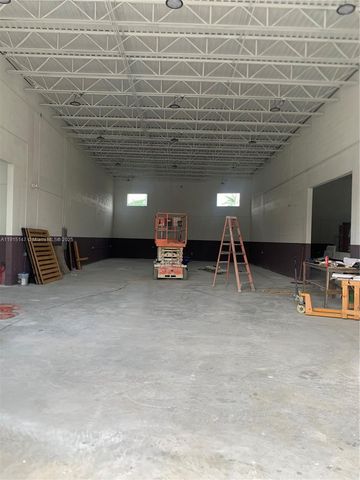 684 SW 7th Ter, Dania Beach, FL 33004