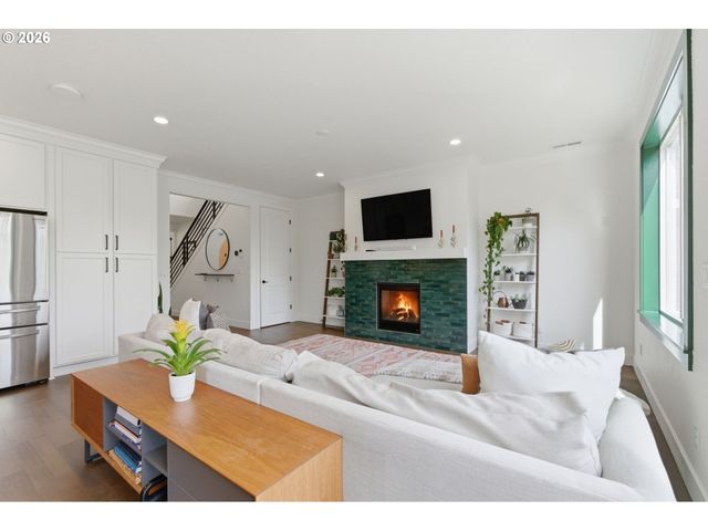 1332 Nw 116TH Ave, Portland, OR 97229