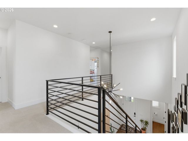 1332 Nw 116TH Ave, Portland, OR 97229