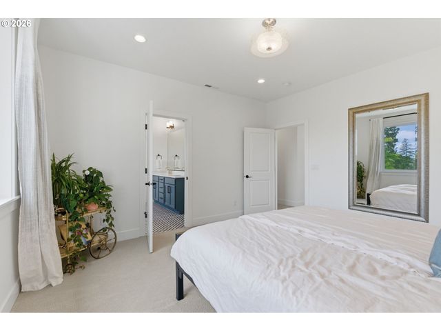 1332 Nw 116TH Ave, Portland, OR 97229