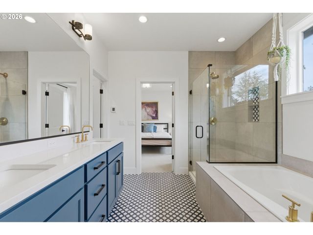 1332 Nw 116TH Ave, Portland, OR 97229