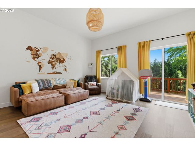1332 Nw 116TH Ave, Portland, OR 97229