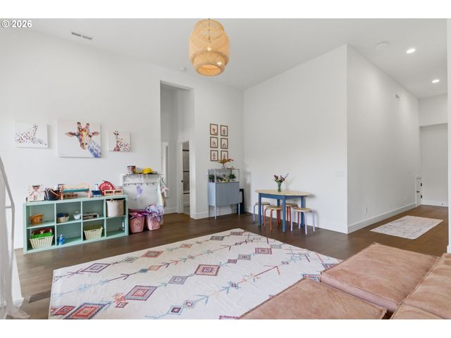 1332 Nw 116TH Ave, Portland, OR 97229