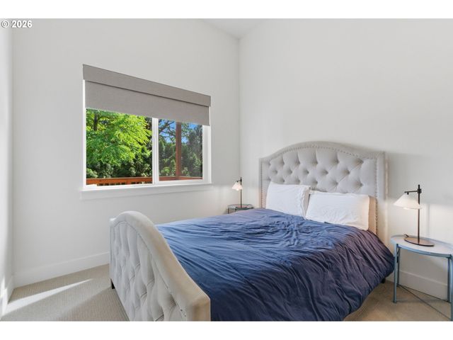 1332 Nw 116TH Ave, Portland, OR 97229