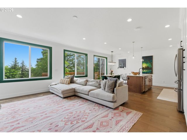1332 Nw 116TH Ave, Portland, OR 97229