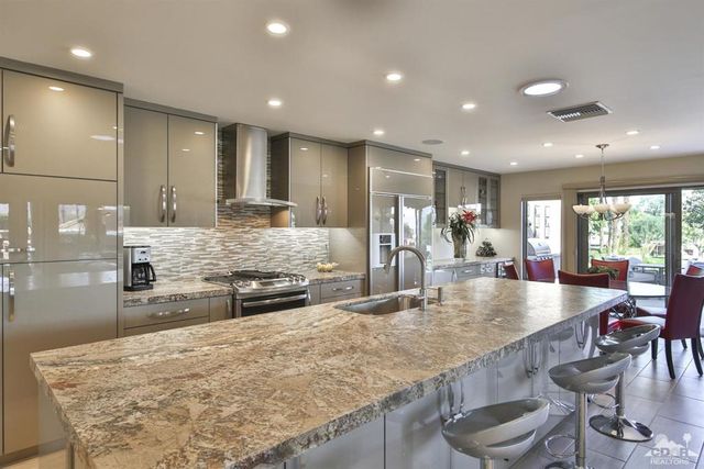 72550 Rolling Knoll Drive, Palm Desert, CA 92260