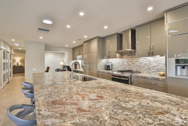 72550 Rolling Knoll Drive, Palm Desert, CA 92260