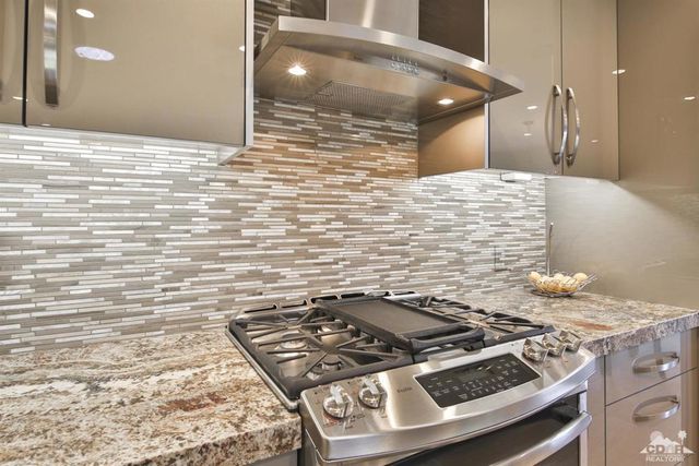 72550 Rolling Knoll Drive, Palm Desert, CA 92260