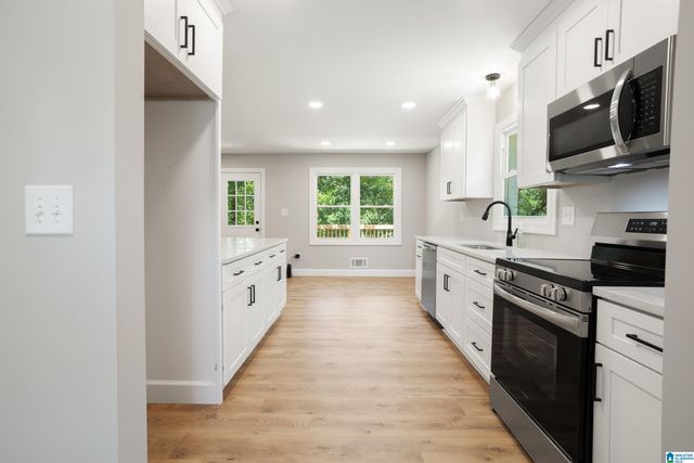 131 FOREST DRIVE, Warrior, AL 35180