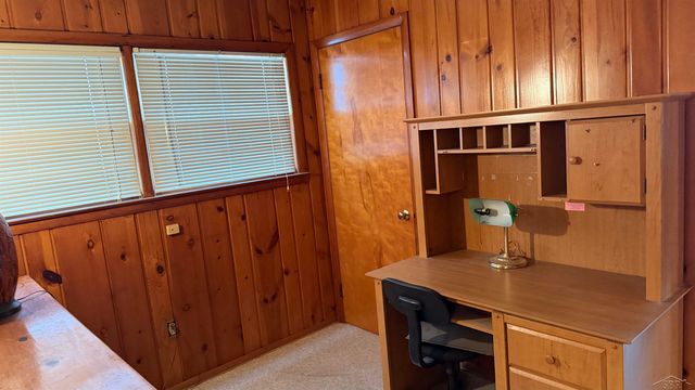 2609 S Outer Drive Drive, Saginaw, MI 48601