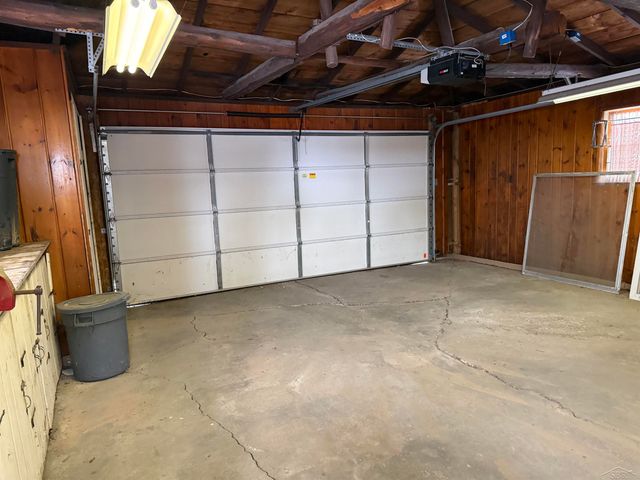 2609 S Outer Drive Drive, Saginaw, MI 48601