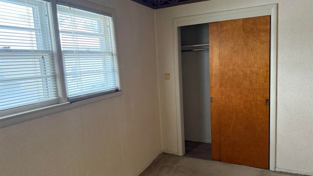 2609 S Outer Drive Drive, Saginaw, MI 48601