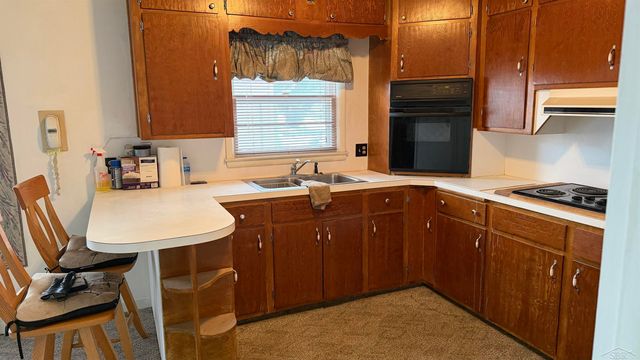 2609 S Outer Drive Drive, Saginaw, MI 48601