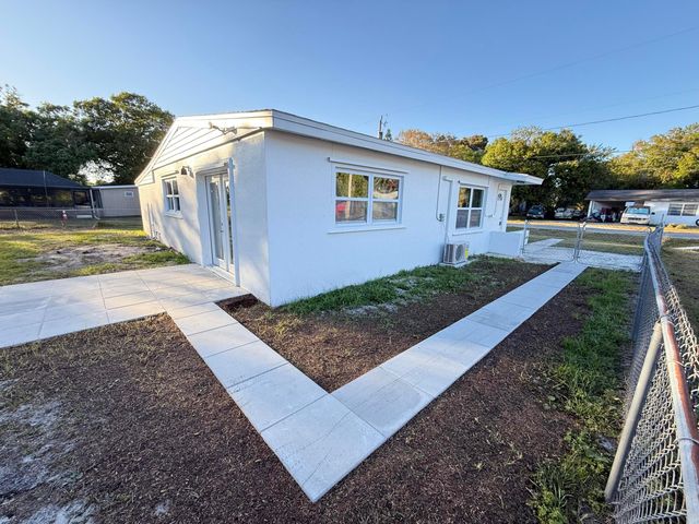 5045 Garner Street B, Fort Pierce, FL 34981