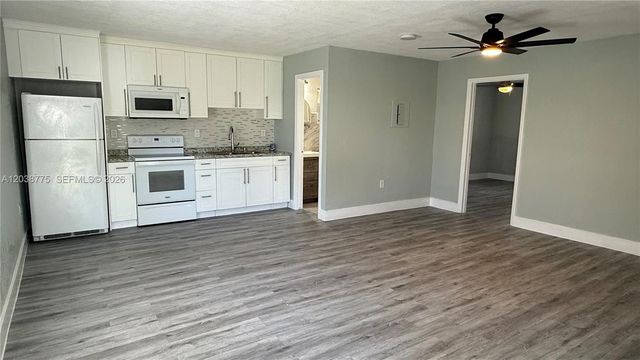 220 NW 12th Street 4, Pompano Beach, FL 33060