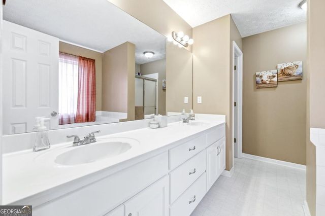 37 Cheatham Bluff, Jefferson, GA 30549