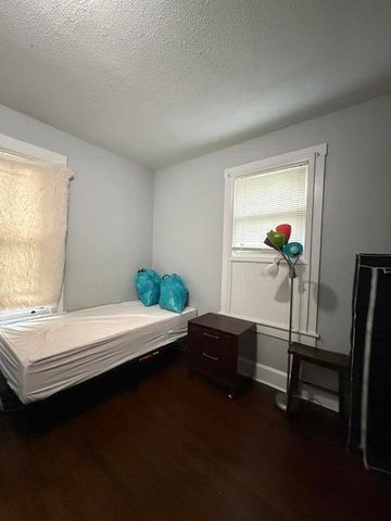 709 Cline Street, Frankfort, KY 40601