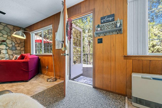 41842 Black Oak Way, Shaver Lake, CA 93664