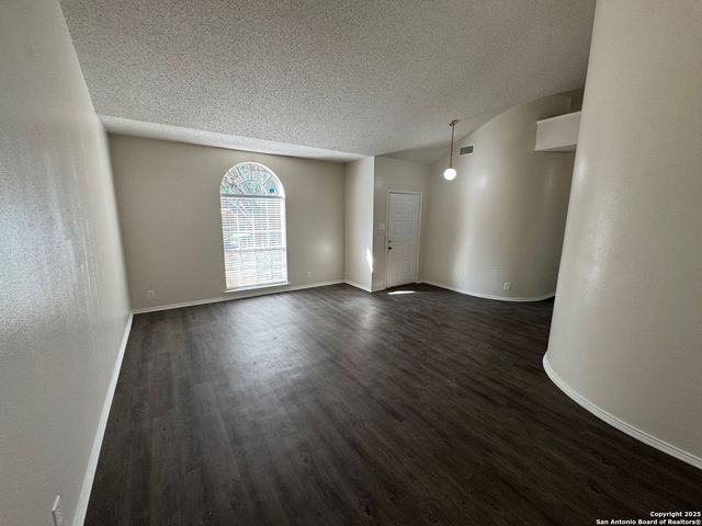 5922 Spring Buck, San Antonio, TX 78247
