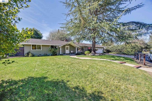 607 607 Brookside Dr, Danville, CA 94526