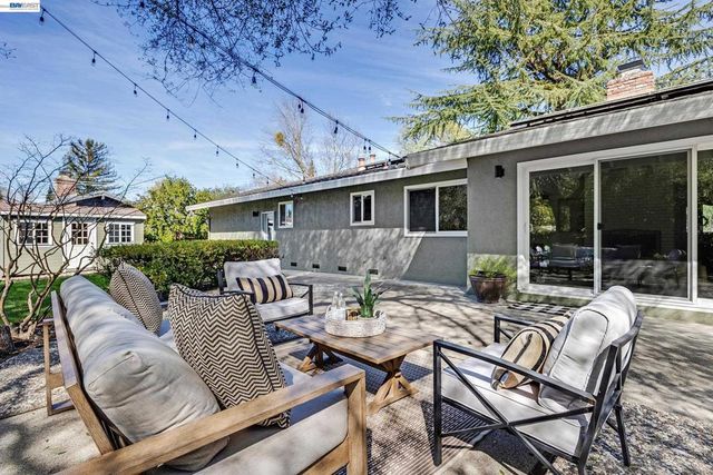 607 607 Brookside Dr, Danville, CA 94526