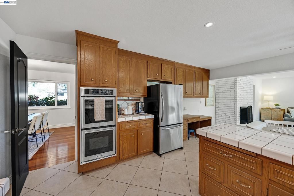 Image 16 of property listing at 607 607 Brookside Dr, Danville, CA 94526