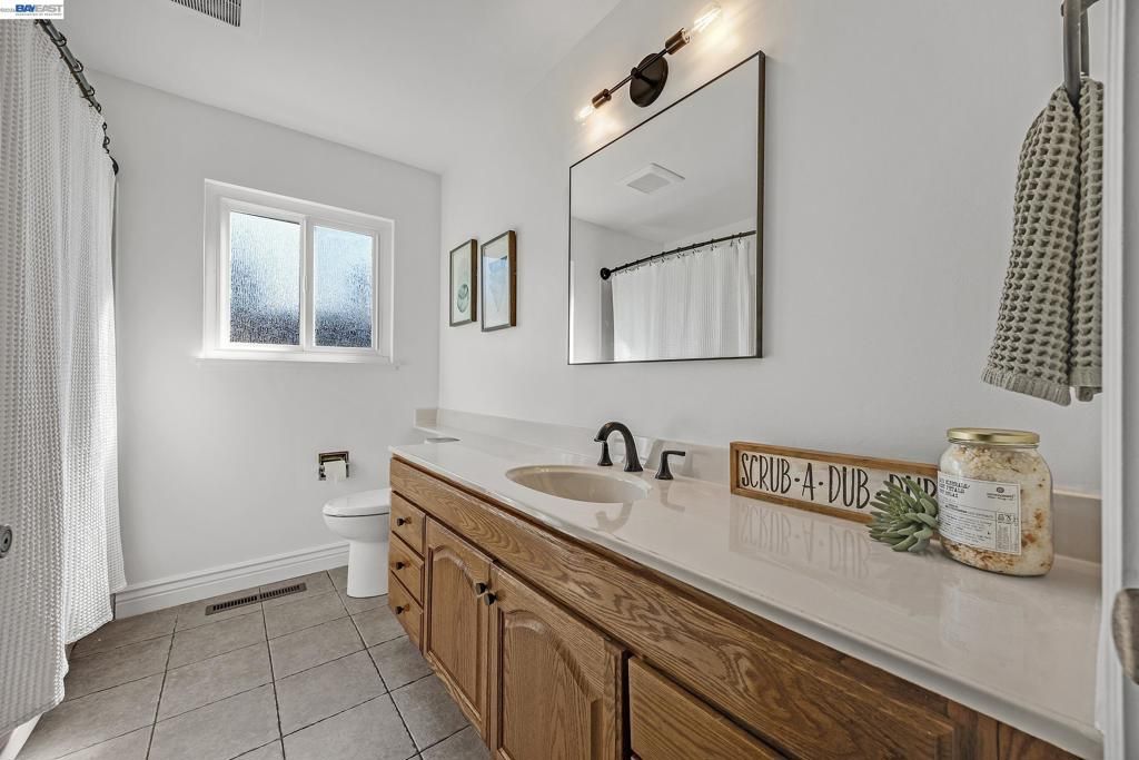 Image 26 of property listing at 607 607 Brookside Dr, Danville, CA 94526