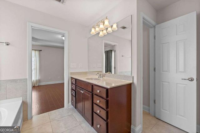 1034 East Paces Chas NE, Atlanta, GA 30326