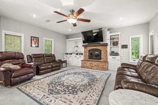 36 Valley Meadows Drive, Greenbrier, AR 72058