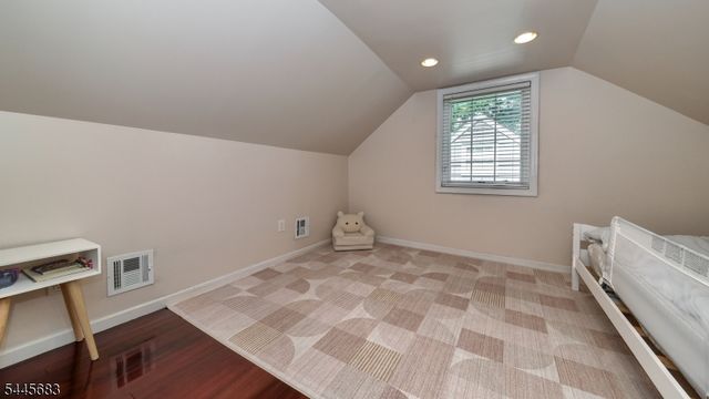 28 Ferndale Rd, Wayne Twp., NJ 07470
