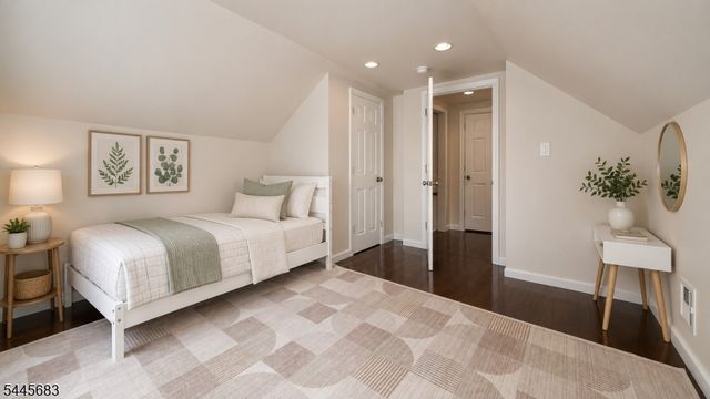 28 Ferndale Rd, Wayne Twp., NJ 07470