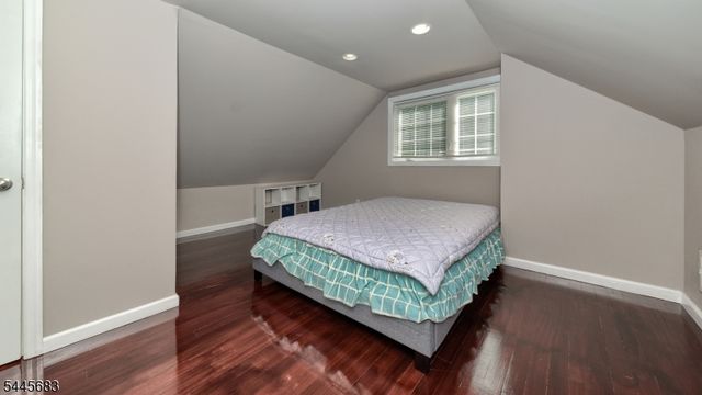 28 Ferndale Rd, Wayne Twp., NJ 07470