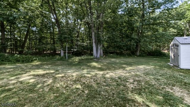 28 Ferndale Rd, Wayne Twp., NJ 07470