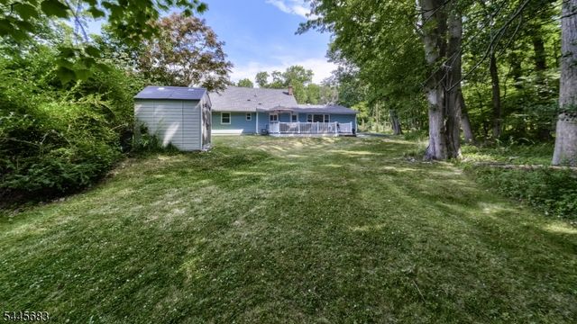 28 Ferndale Rd, Wayne Twp., NJ 07470