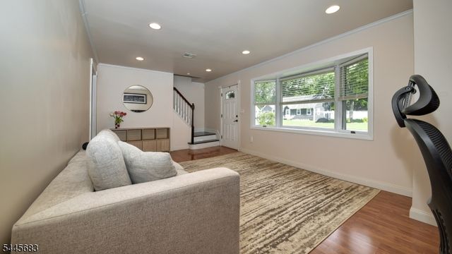 28 Ferndale Rd, Wayne Twp., NJ 07470