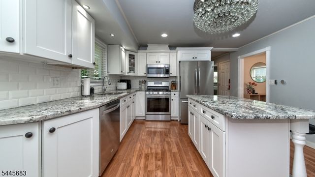 28 Ferndale Rd, Wayne Twp., NJ 07470