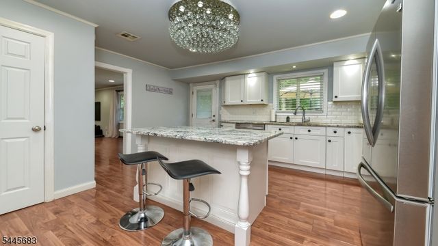 28 Ferndale Rd, Wayne Twp., NJ 07470
