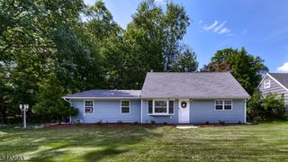28 Ferndale Rd, Wayne Twp., NJ 07470