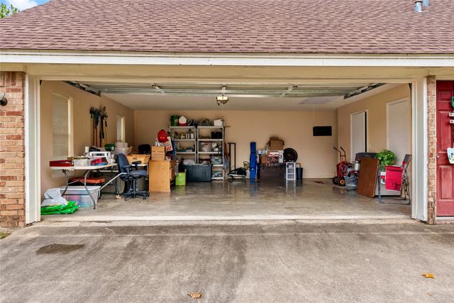 6120 Glenwood Drive, Reno, TX 75462